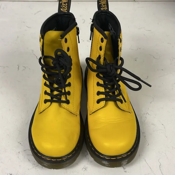 Dr. Martens YOUTH 1460 LEATHER LACE UP BOOTS Yellow Size 2