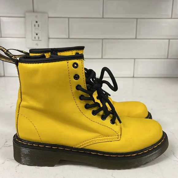 Dr. Martens YOUTH 1460 LEATHER LACE UP BOOTS Yellow Size 2
