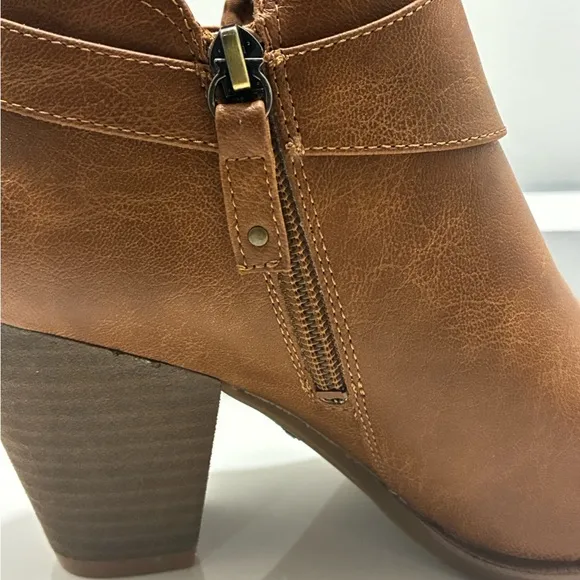 Dr. Scholl's Kickstart WesternBooties Women's Brown StackedBlock Heel ZPO756