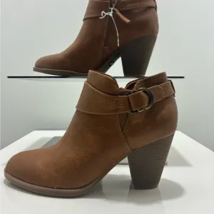 Dr. Scholl's Kickstart WesternBooties Women's Brown StackedBlock Heel ZPO756