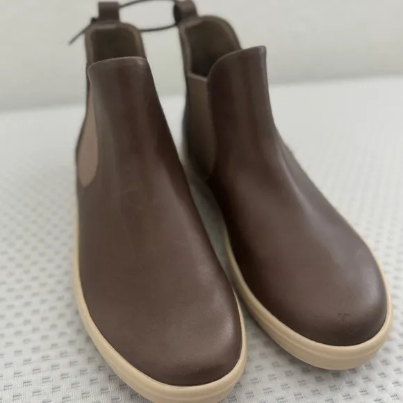Ecco Soft 7 Women’s Leather Brown Chelsea Boots size 4-4.5