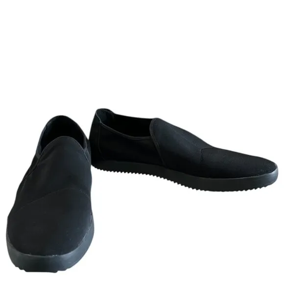 Eileen Fisher Pep Slip-On Mesh Shoes In Black Size 9