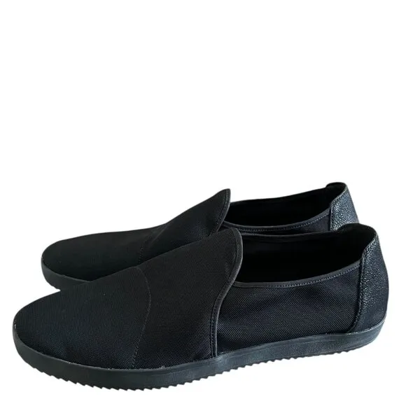 Eileen Fisher Pep Slip-On Mesh Shoes In Black Size 9