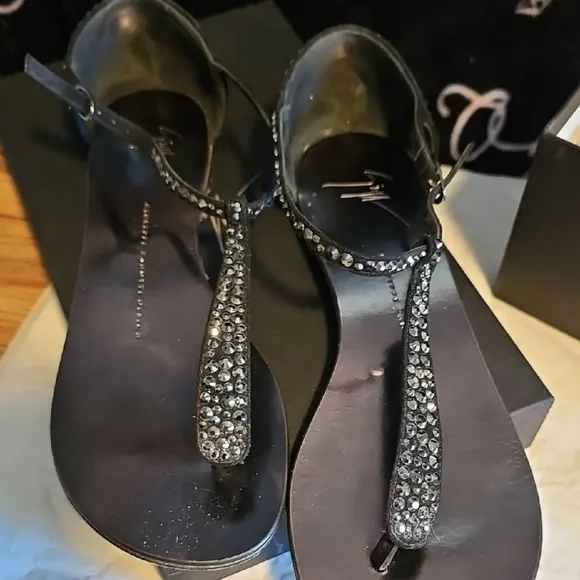 Elegant Black Rhinestone Sandal’s