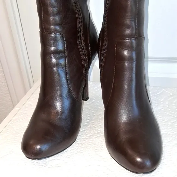Elegant dark brown Knee-High Women's Boots