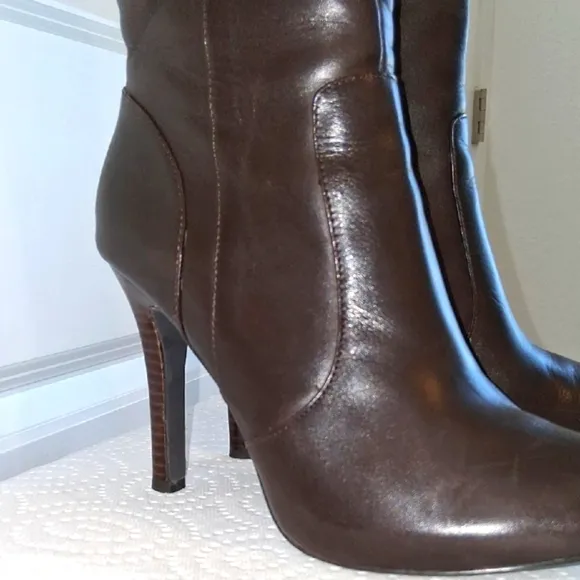 Elegant dark brown Knee-High Women's Boots
