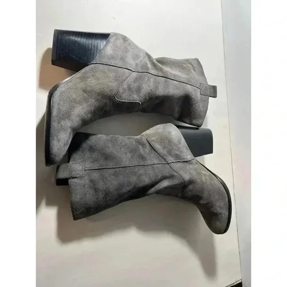 Elegant Gray Women's Boots