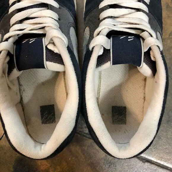 ES Boy’s Square One Boy’s Shoes Size 5