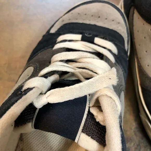 ES Boy’s Square One Boy’s Shoes Size 5