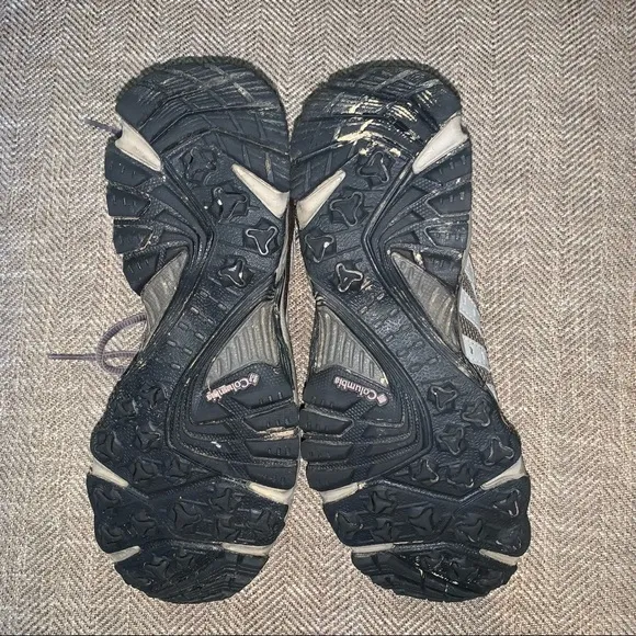 EUC Columbia Techlite Hiking Shoes Size 11.