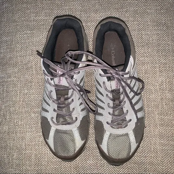 EUC Columbia Techlite Hiking Shoes Size 11.