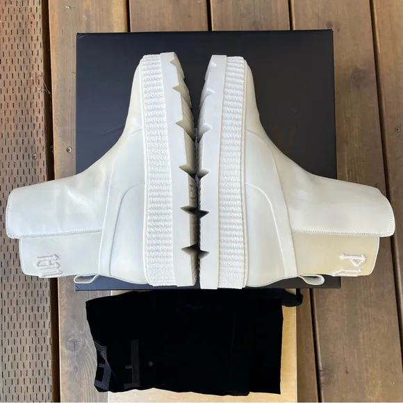 Fenty x Puma By Rihanna Chelsea Sneaker Chunky Sole Boot In Vanilla Ice Sz 10