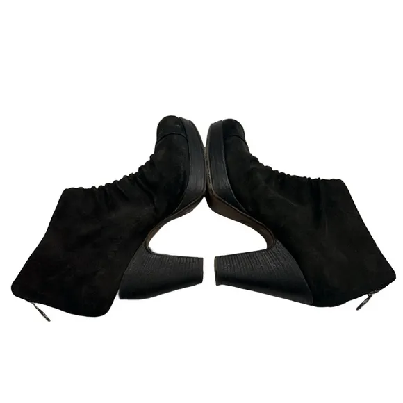 Fiorentini &amp; Baker Black Suede Booties Size 41/11 Back Zip
