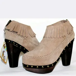 👠FLOGG PLATFORM SUEDE FRINGE BOOTS! NEW WITH TAGS 💘