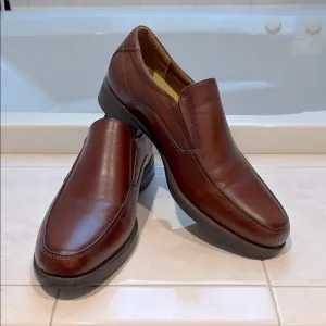 Florsheim Leather Midtown Moc Toe Slip On Cognac Brown Loafers. EUC