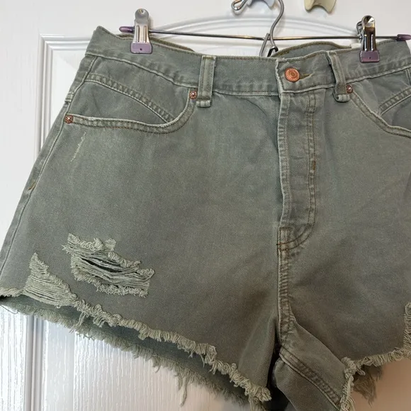 Free People Now or Never Denim Shorts Sage Green Size 31
