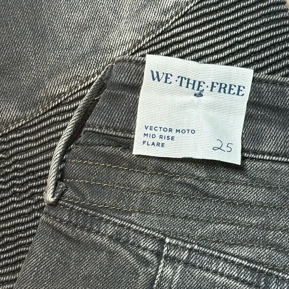 FREE PEOPLE WE THE FREE VECTOR MOTO MID RISE FLARE WASHED BLACK JEANS **NWT**