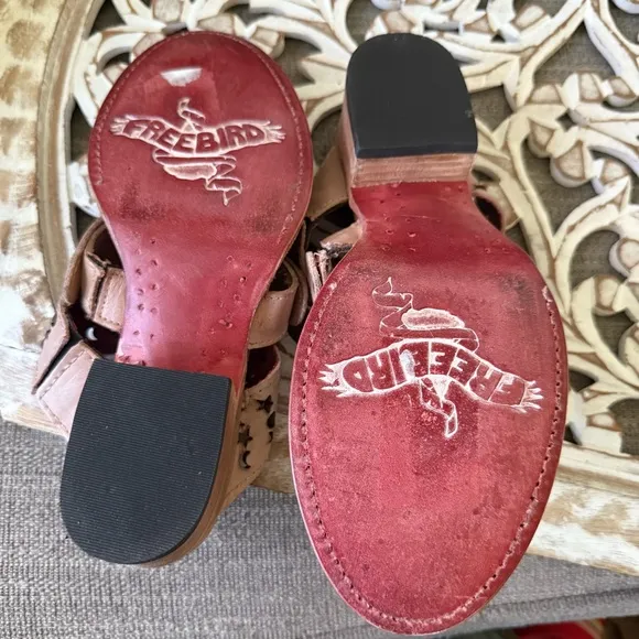 Freebird by Steven Moonstars Leather Sandals Shoes Women’s 7 NEW