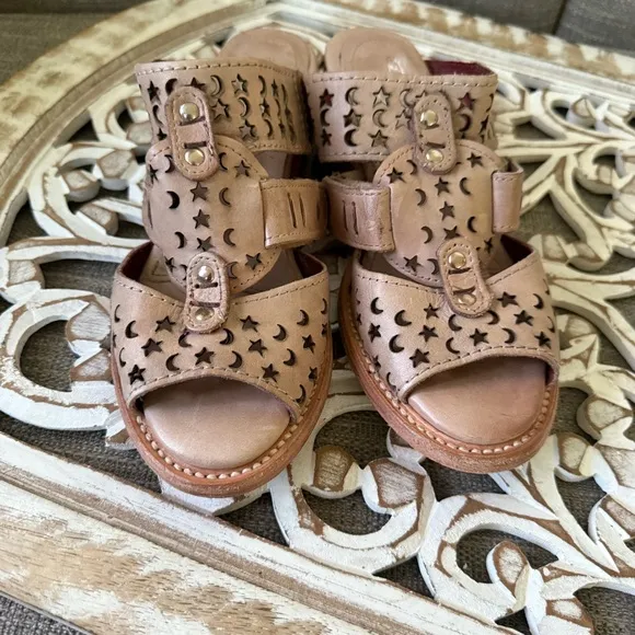 Freebird by Steven Moonstars Leather Sandals Shoes Women’s 7 NEW