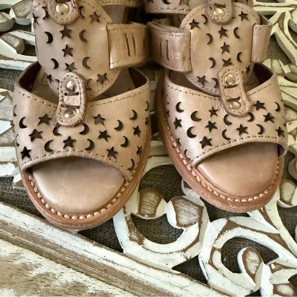 Freebird by Steven Moonstars Leather Sandals Shoes Women’s 7 NEW
