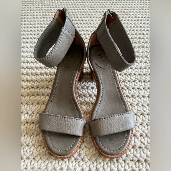 Frye Brielle Gray Back Zip Ankle Strap Leather Block Heel Sandal Shoe Size 8