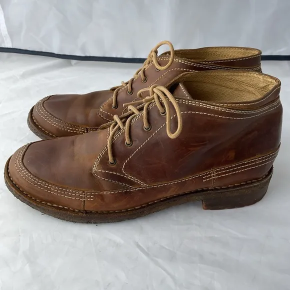Frye Brown Leather Chukka Boots with Lace-Up Design Men’s 11