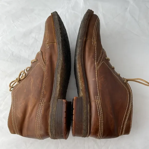 Frye Brown Leather Chukka Boots with Lace-Up Design Men’s 11