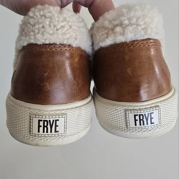 Frye Leather Shearling Gia Moto Low Shoes size 9