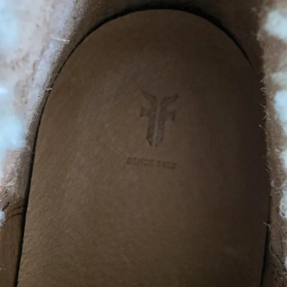 Frye Leather Shearling Gia Moto Low Shoes size 9