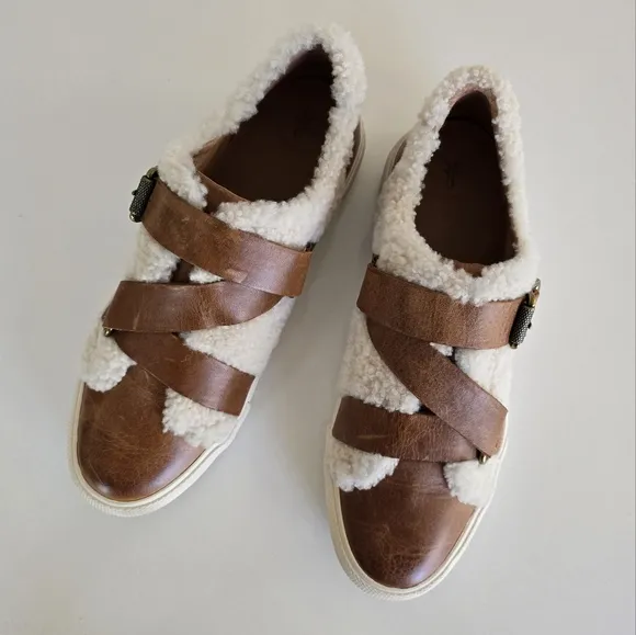 Frye Leather Shearling Gia Moto Low Shoes size 9