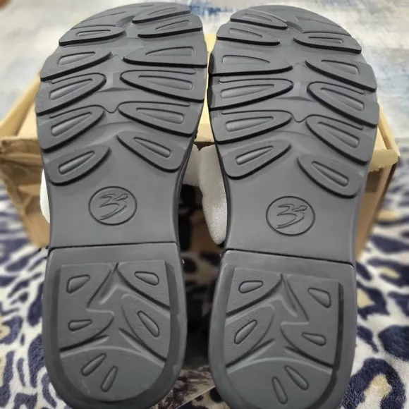 GDEFY Gravity Defyer Outpost Genuine Leather Men Sandals- Brown Size 15 TB8161DB