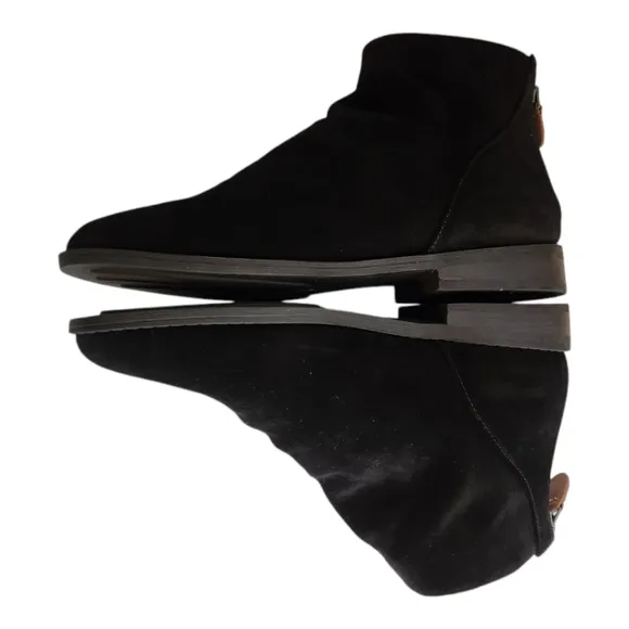 Gentle Souls Emma Back Zip Black Suede Comfort Ankle Boots Size 8M