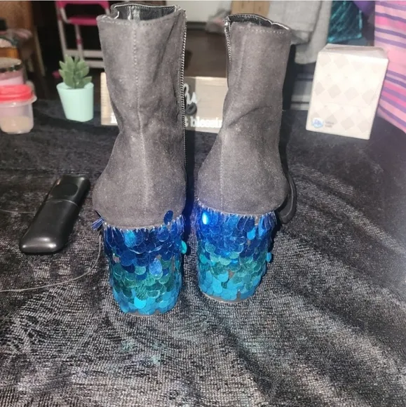 Gianni bini sequin mermaid heel boots size 11