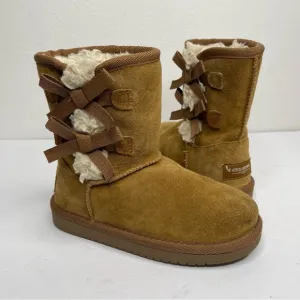 Girls' Koolaburra UGG Victoria Short Fashion Boots in Chestnut Size 12 Bows