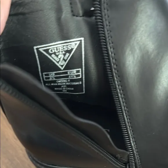GUESS Men's Dine black Boots size 8.5