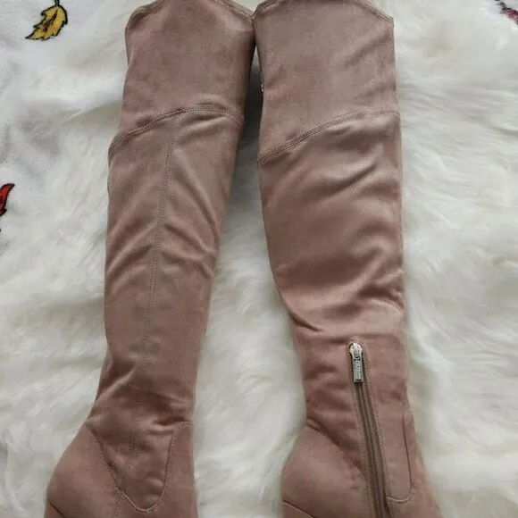 Guess Womens - 6 M Mireya Faux Suede Tall Knee High Boots Med Natural Fabric
