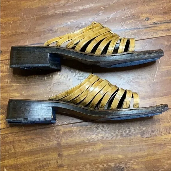 Handmade Joan &amp; David Italian‎ strappy sandals