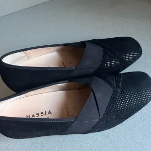Hassia Dress or work shoes with block heel size 5.5 women’s Great condition