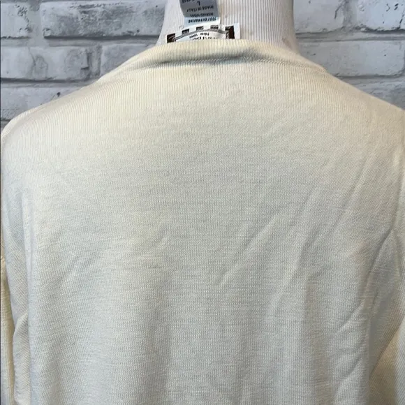 Henri Bendel Cream Long Sleeve women’s sweater Italy merino wool