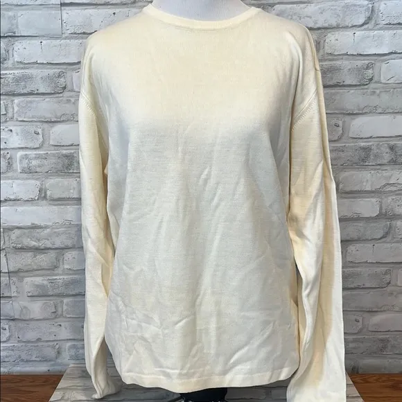 Henri Bendel Cream Long Sleeve women’s sweater Italy merino wool