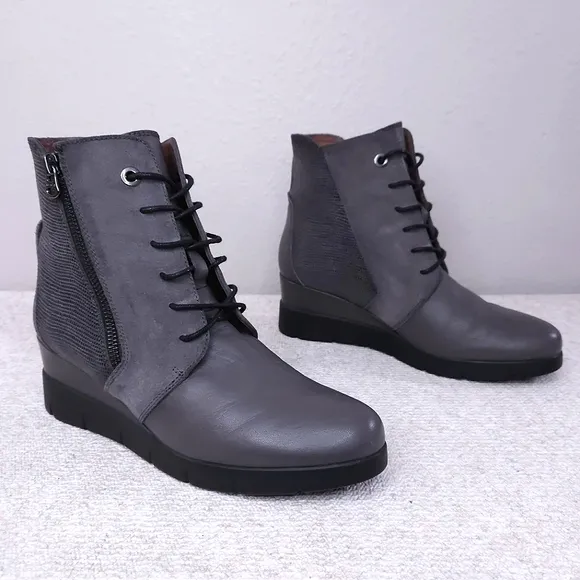HISPANITAS Wedge Heeled Ankle Booties