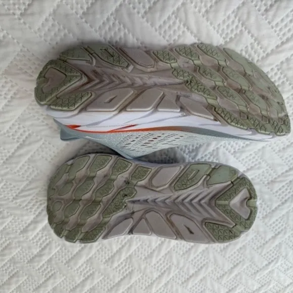 Hoka One One Clifton 8 Woman Size 10 Wide Running Shoes Walking Everyday Wear