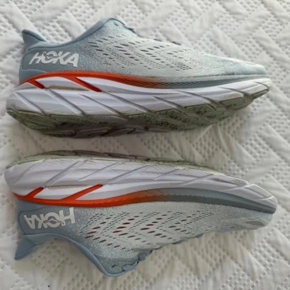 Hoka One One Clifton 8 Woman Size 10 Wide Running Shoes Walking Everyday Wear