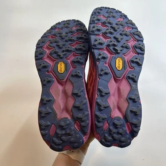 Hoka One One Shoes Mens 11B Speedgoat 5 Coral Salmon Pink Plum Purple Running