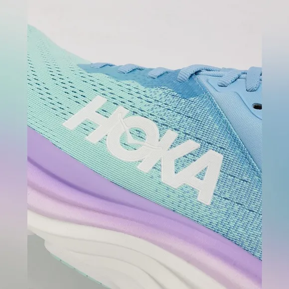 HOKA One One Women’s Bondi 8 Wide Running Shoes in Airy Blue/Sunlit Ocean US 8D