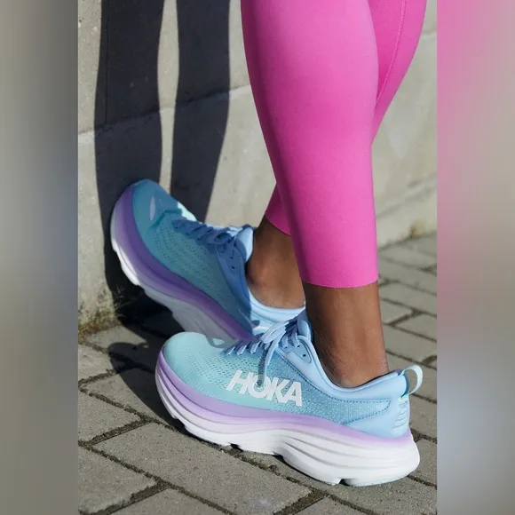 HOKA One One Women’s Bondi 8 Wide Running Shoes in Airy Blue/Sunlit Ocean US 8D