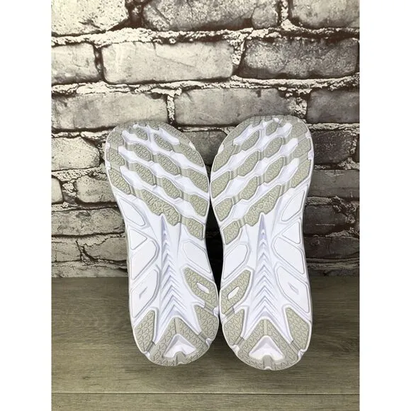 HOKA Project Clifton Blanc de Blanc Lunar White Mesh Center Zip Gym Women 40EU/9
