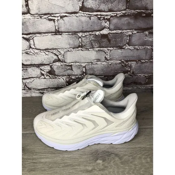 HOKA Project Clifton Blanc de Blanc Lunar White Mesh Center Zip Gym Women 40EU/9