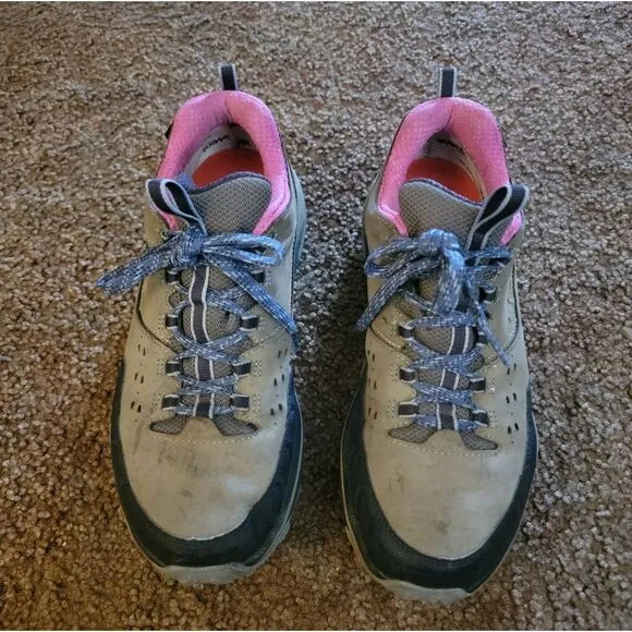 Hoka One One 'Tor Summit WP' Gray/Pink/Blue Sneakers