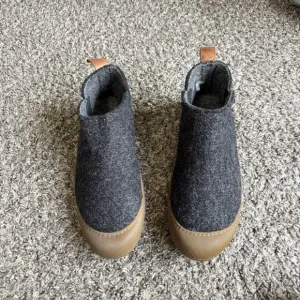 Huckberry Greys Wool Indoor Outdoor Slipper Boots Rubber Sole Size 9 Dark Gray